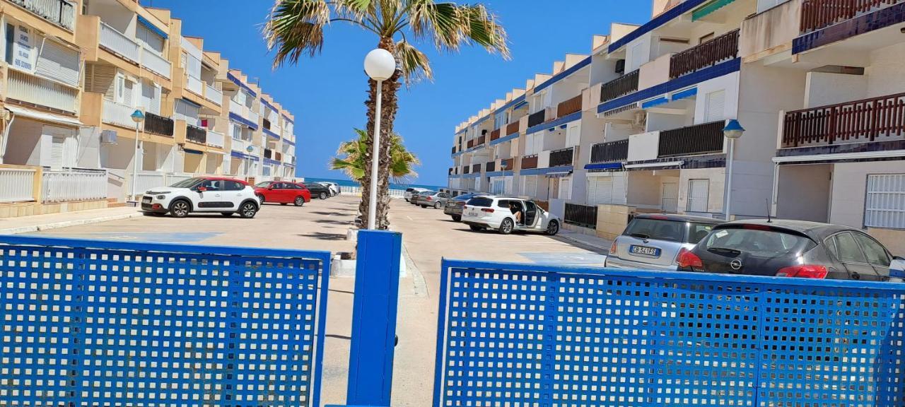 Cosy Flat With A Large Terrace Facing The Sea Leilighet La Manga del Mar Menor Eksteriør bilde